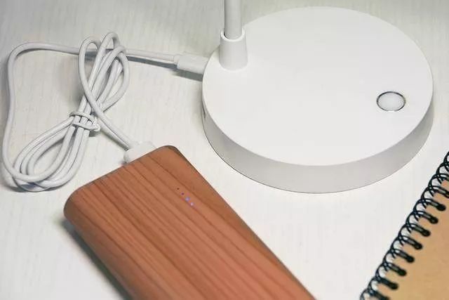 看书不揉眼柔和无眩光这才是你家小孩真正需要的护眼灯！(图8)