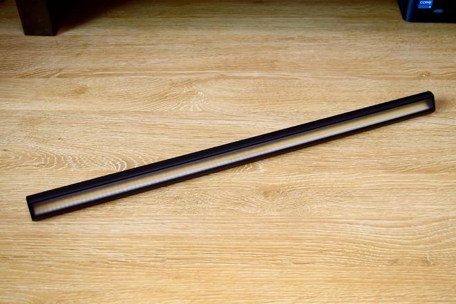 解锁护眼新科技！书客SKR1屏幕挂灯轻松解决桌面三大痛点问题！(图5)