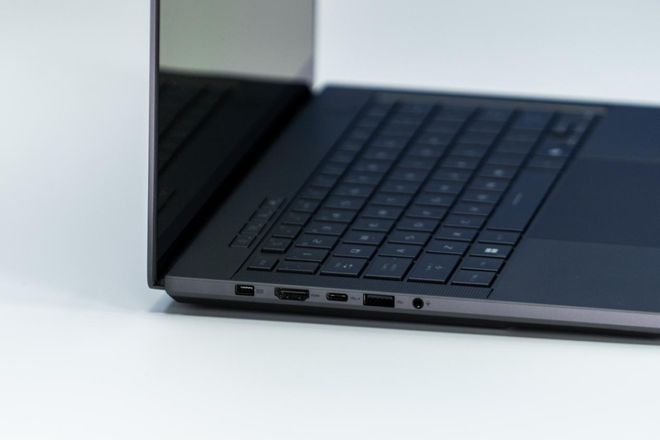 ROG幻14Air 2025：轻薄全能本界的时尚宠儿(图6)